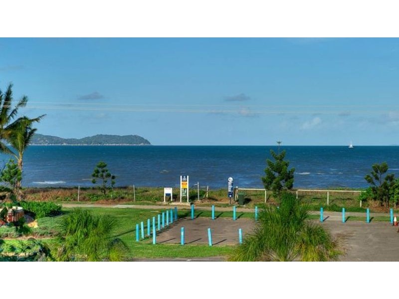 46 Seaward Crescent, Pallarenda QLD 4810