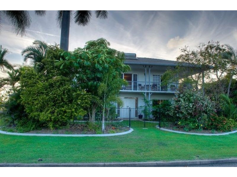 46 Seaward Crescent, Pallarenda QLD 4810