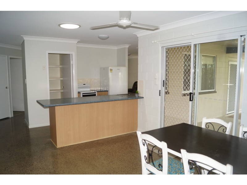 25 Elton Drive, Kelso QLD 4815