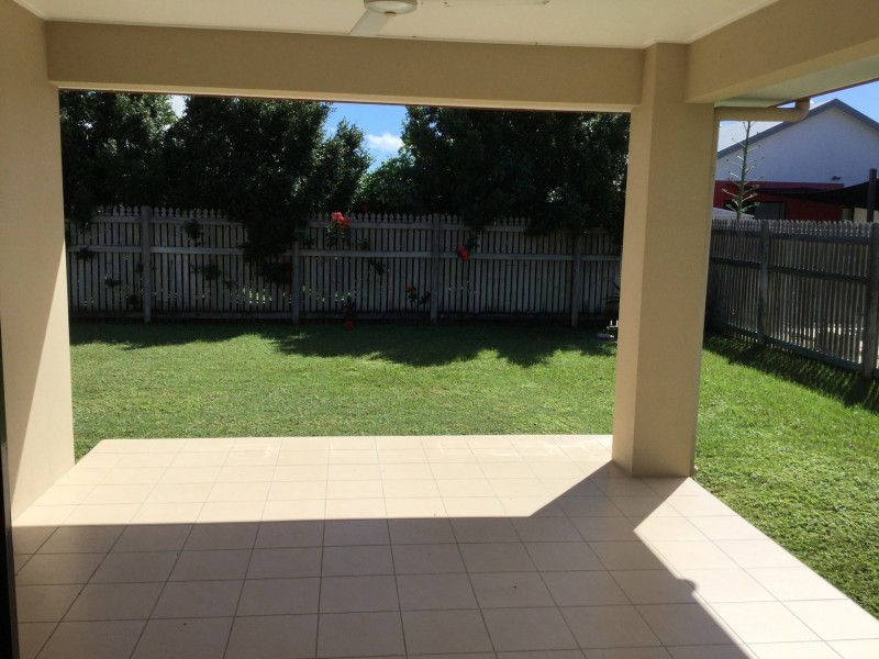 21 Sheerwater Parade, Douglas QLD 4814