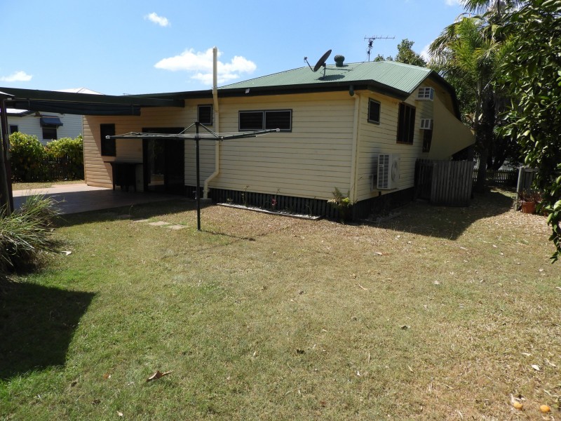 22 Sherriff Street, Hermit Park QLD 4812