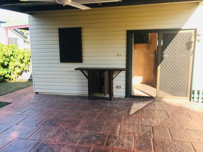 22 Sherriff Street, Hermit Park QLD 4812