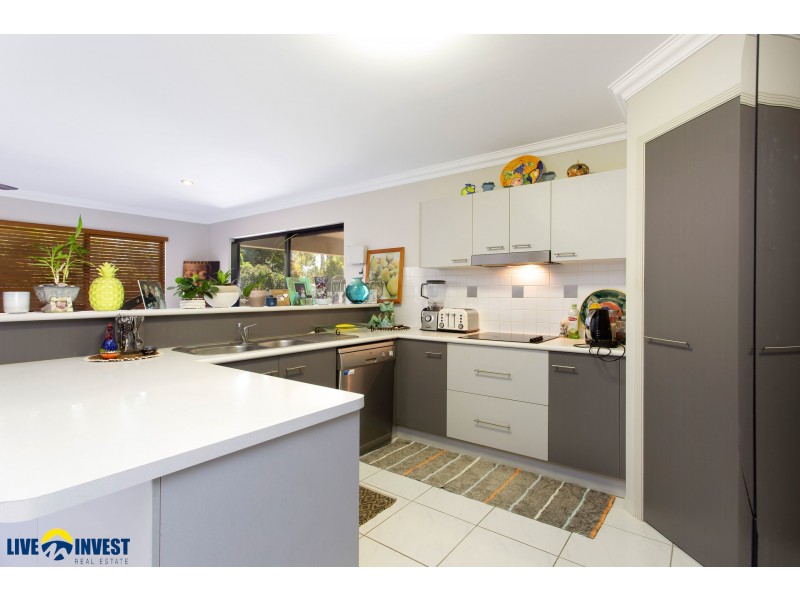 13 Daintree Drive, Bushland Beach QLD 4818