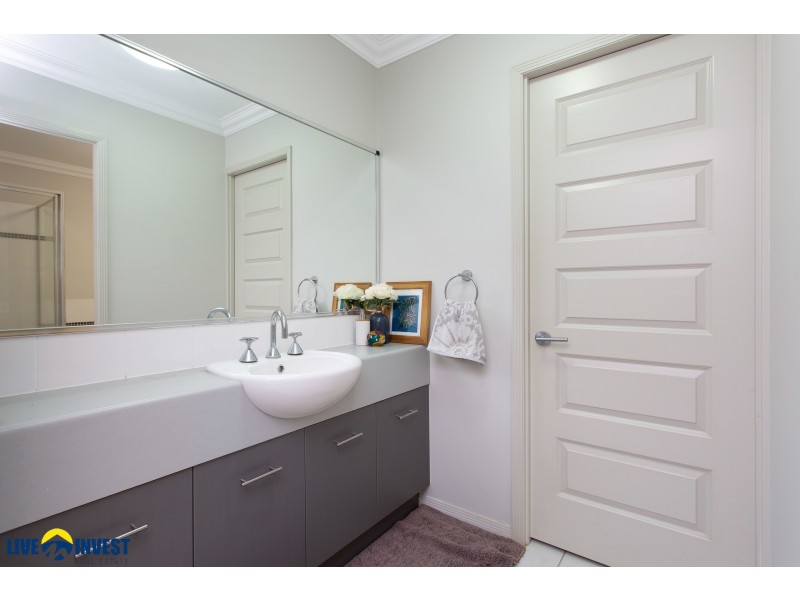 13 Daintree Drive, Bushland Beach QLD 4818