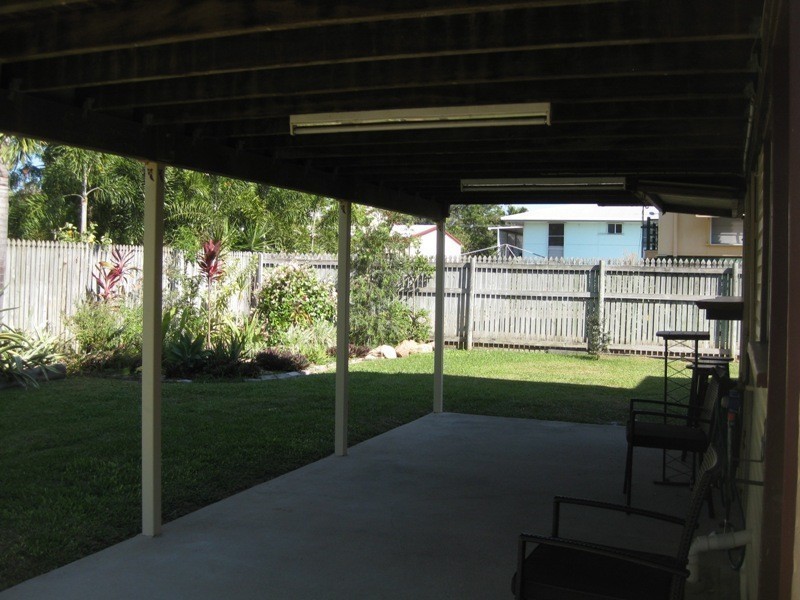 13 Hutchins Street, Heatley QLD 4814