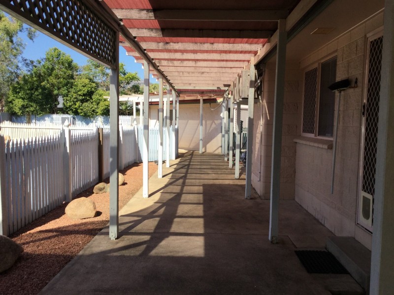 6 Raven Court, Kelso QLD 4815