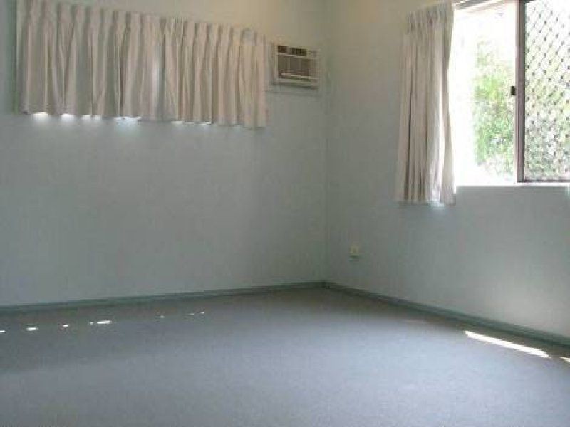 1/2 Macrossan Street, South Townsville QLD 4810