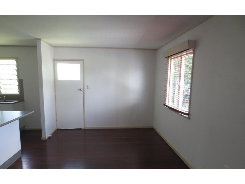 16 Bryant Street, Cranbrook QLD 4814