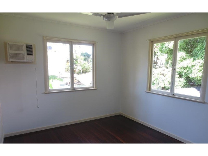 16 Bryant Street, Cranbrook QLD 4814