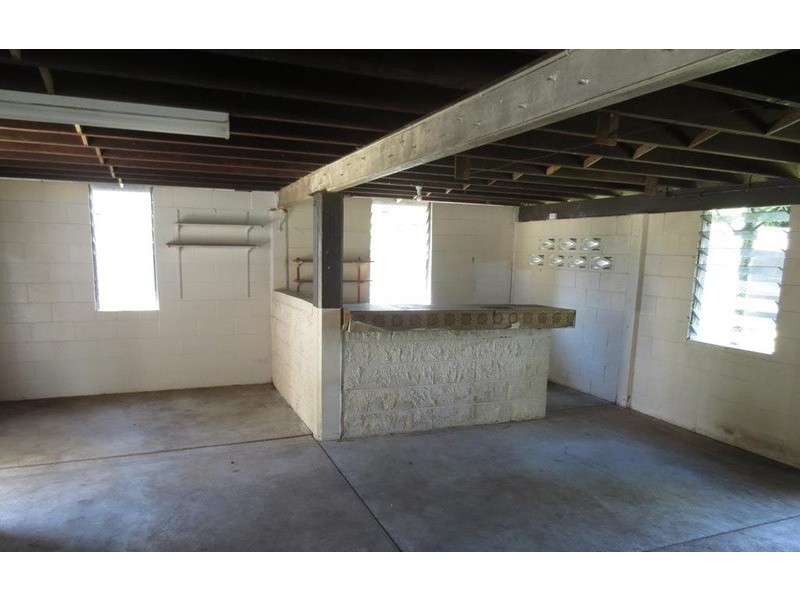 16 Bryant Street, Cranbrook QLD 4814