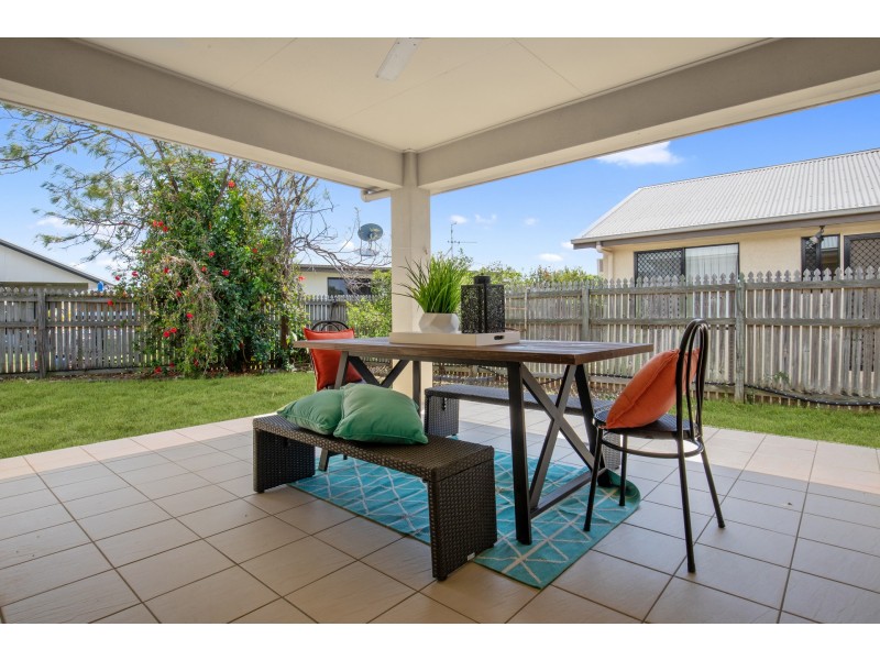 8 Meridian Court, Burdell QLD 4818