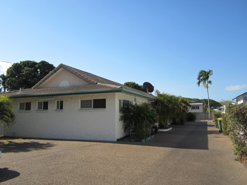 2/79 Gorden Street, Garbutt QLD 4814