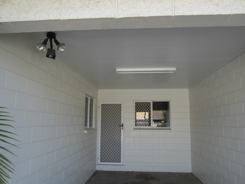 2/79 Gorden Street, Garbutt QLD 4814