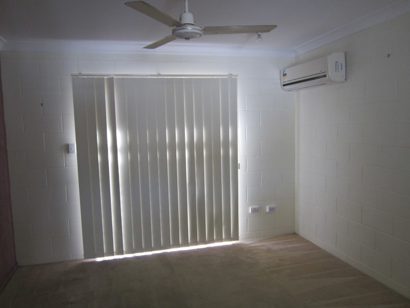 2/79 Gorden Street, Garbutt QLD 4814