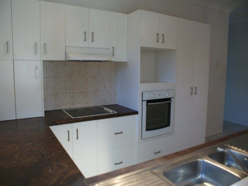 7 Santa Lucia Drive, Mount Louisa QLD 4814