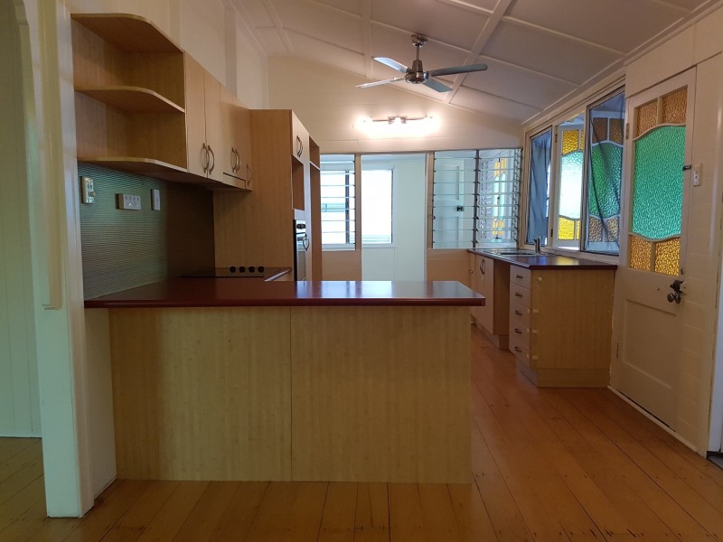 33 Norris Street, Hermit Park QLD 4812