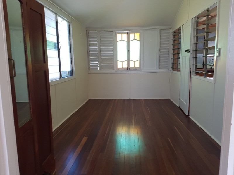 33 Norris Street, Hermit Park QLD 4812