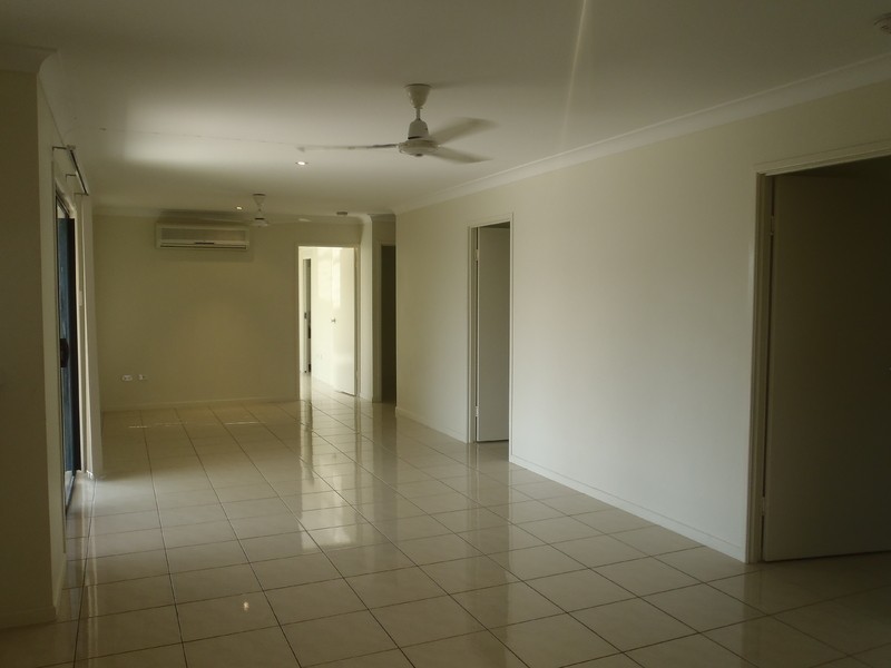 8 Fontwell Crt, Burdell QLD 4818