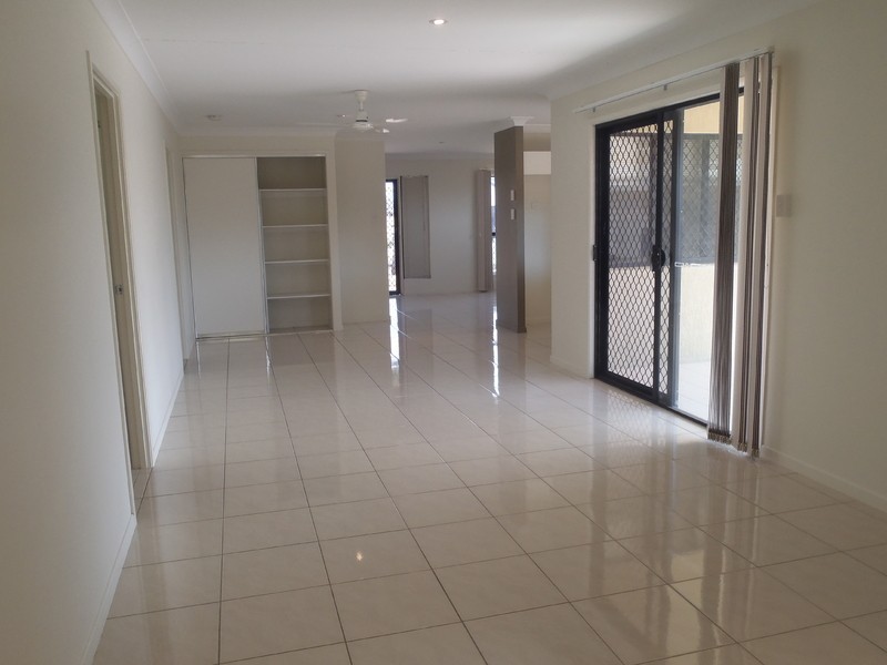 8 Fontwell Crt, Burdell QLD 4818