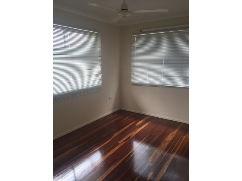 3 Constance Drive, Kelso QLD 4815