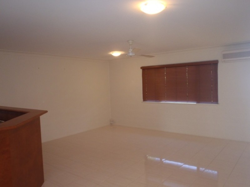 3/9 Nineteenth Ave, Kirwan QLD 4817