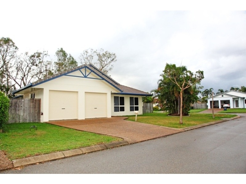 2 Alpina Place, Kirwan QLD 4817