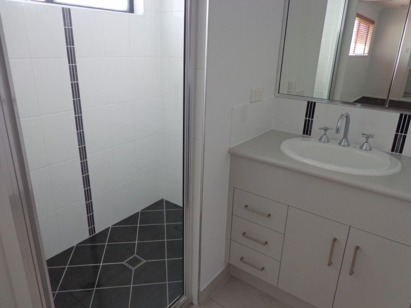 1/1 Claret Close, Condon QLD 4815