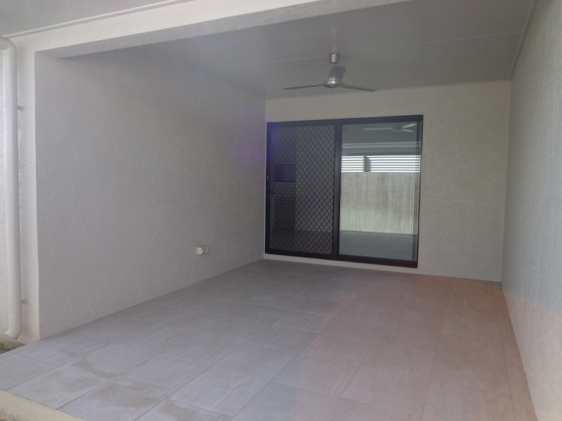 1/1 Claret Close, Condon QLD 4815