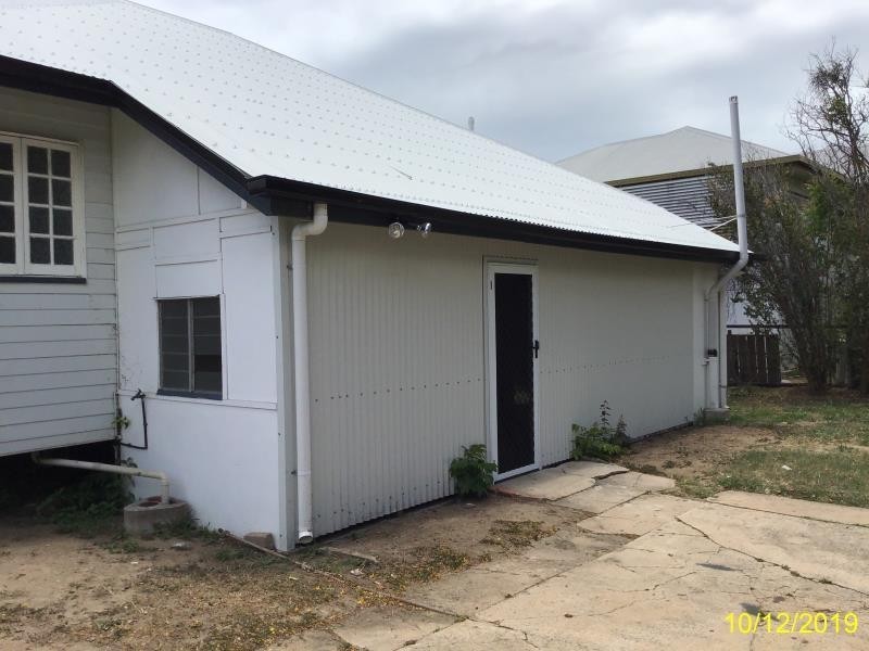 20 Hammett Street, Currajong QLD 4812