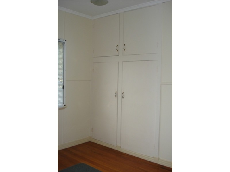 1/4 McKinley Street, North Ward QLD 4810