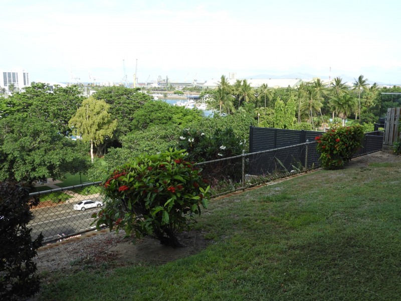 3/23 Cleveland Terrace, North Ward QLD 4810