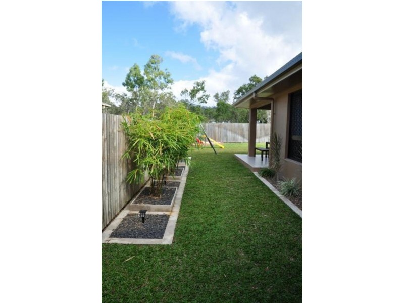 30 Parklands Drive, Mount Louisa QLD 4814