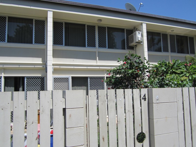 4/165 Francis Street, West End QLD 4810