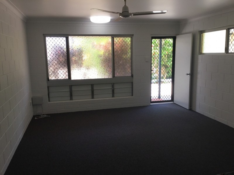 2/114 Bowen Road, Rosslea QLD 4812