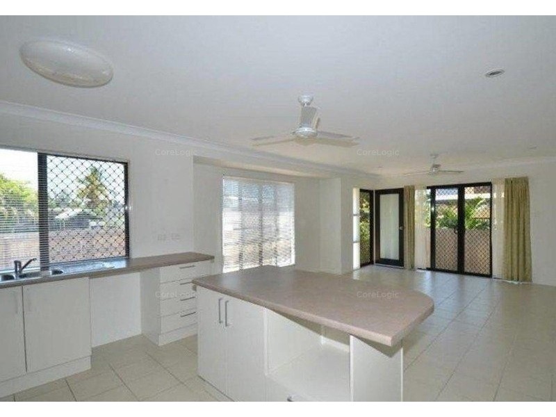 1/52A Philp Street, Hermit Park QLD 4812