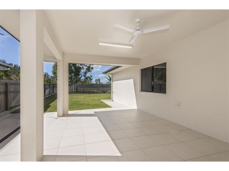 40 Zoe Court, Mount Louisa QLD 4814