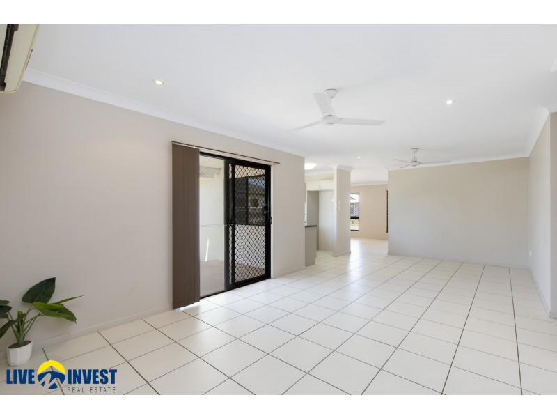 30 Wexford Crescent, Mount Low QLD 4818