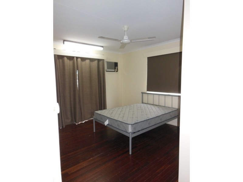 38 Ash Street, Kirwan QLD 4817