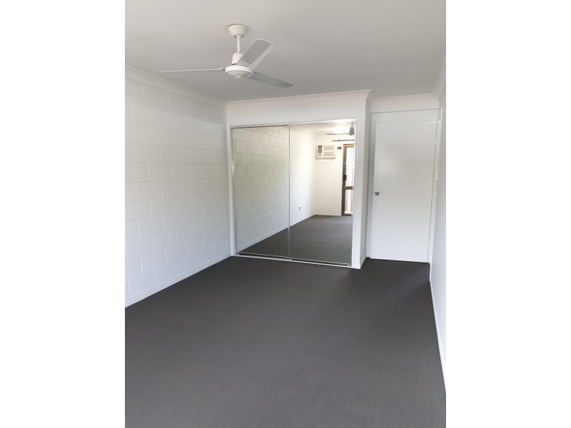 2/93 Bowen Road, Rosslea QLD 4812