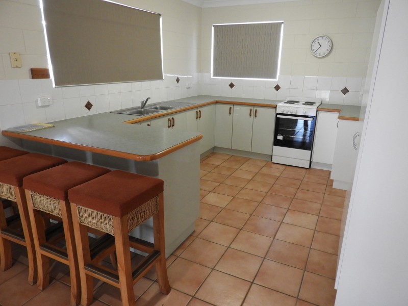 64 Davidson Street, South Townsville QLD 4810