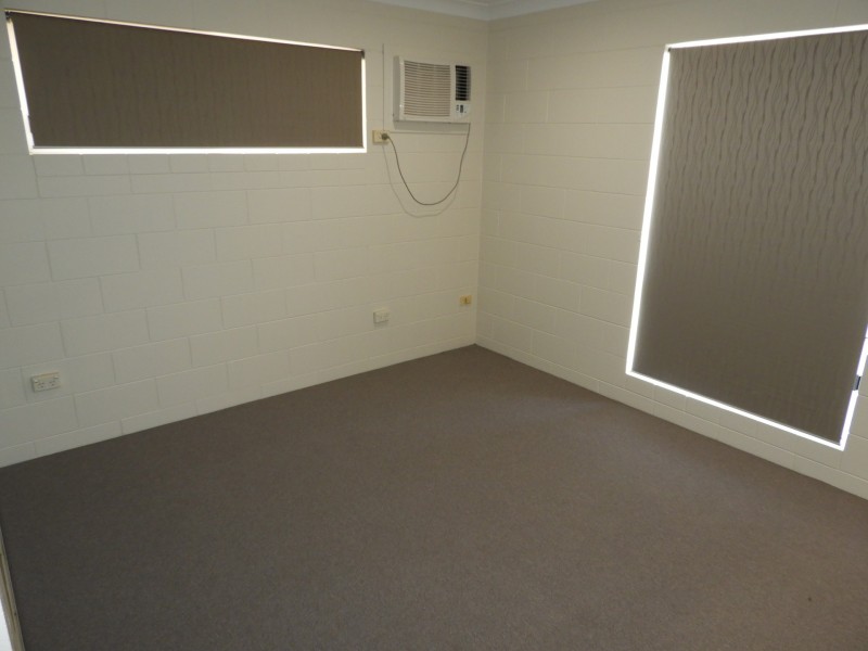 64 Davidson Street, South Townsville QLD 4810