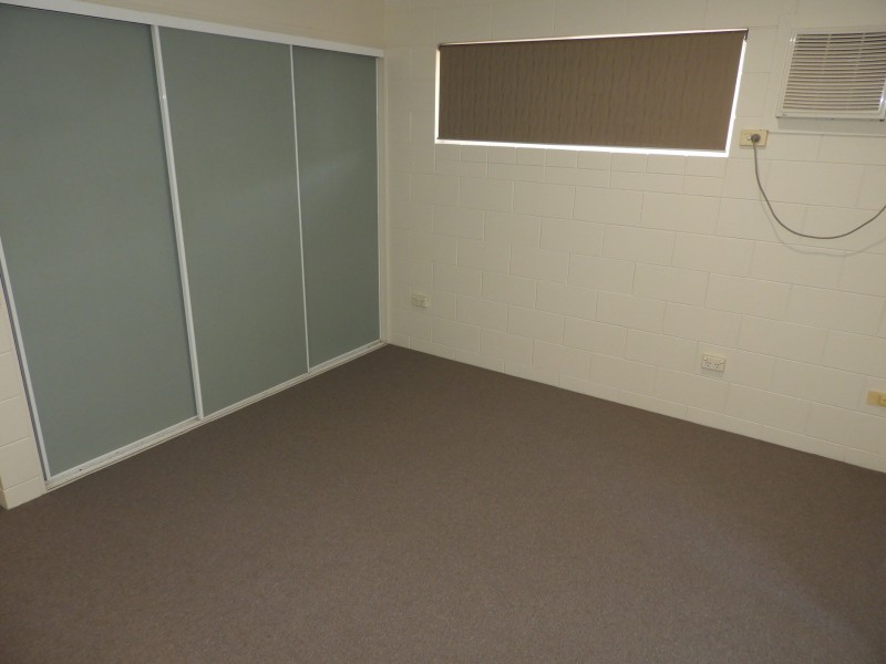 64 Davidson Street, South Townsville QLD 4810