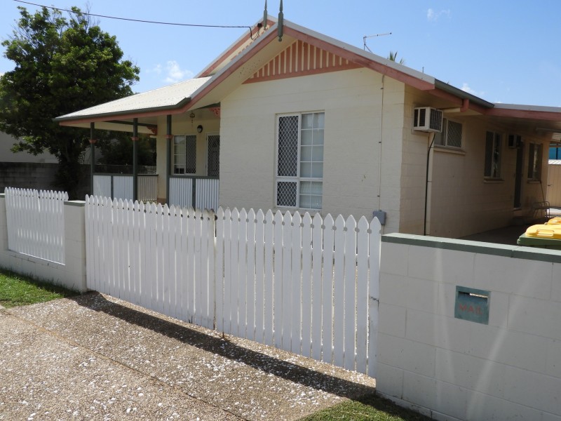 64 Davidson Street, South Townsville QLD 4810