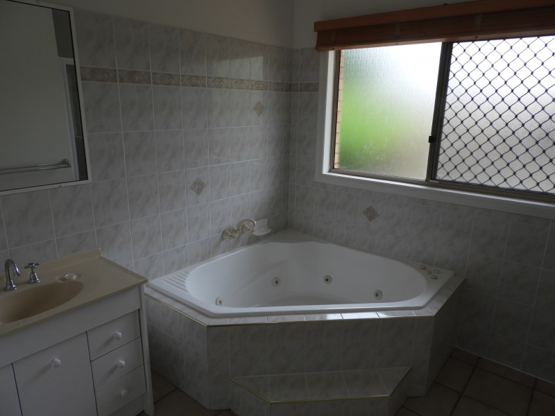 13 Bellbird Street, Condon QLD 4815