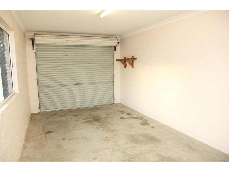 10 Amber Ave, Rasmussen QLD 4815