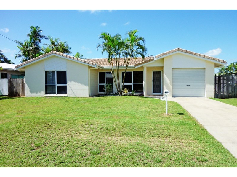 10 Amber Ave, Rasmussen QLD 4815