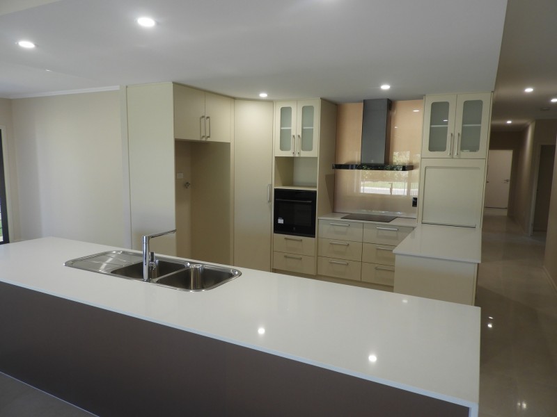 5 Waterfront Parade, Idalia QLD 4811