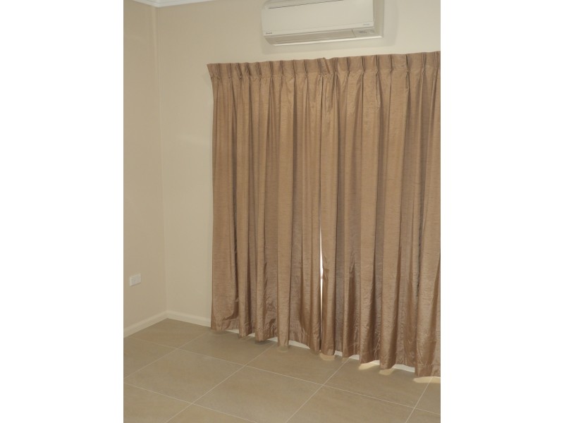 5 Waterfront Parade, Idalia QLD 4811