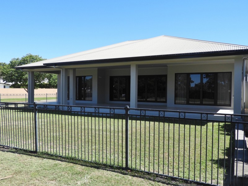 5 Waterfront Parade, Idalia QLD 4811