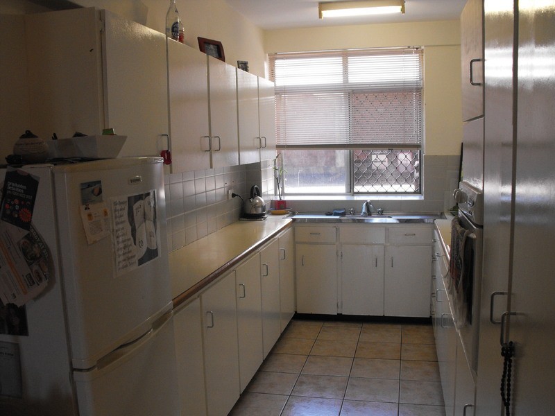 2/23a Cleveland Terrace, North Ward QLD 4810